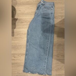 Old Navy High-Waisted Baggy Wide-Leg Eyelet Ankle Jeans